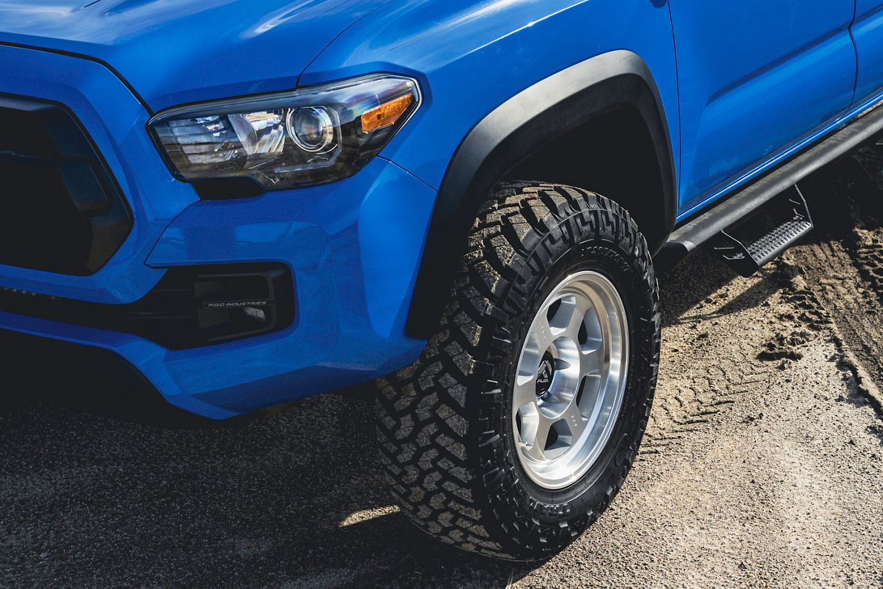 2019 Toyota Tacoma - Fuel HYPE - Machined | Fuel Off-Road Wheels